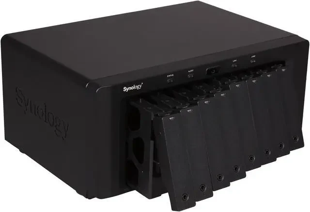 DS1812+ product photo