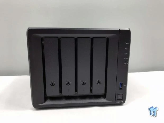 DS918+ product photo